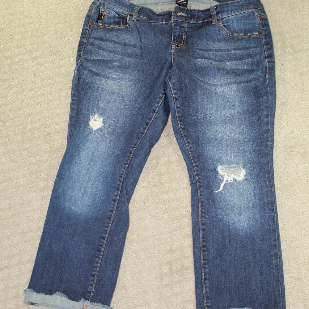 Torrid Size 12 Mid Rise Distressed Cropped Cuffed Blue Jeans